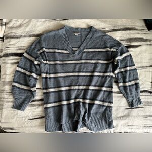 American Eagle Woman’s Blue Striped Sweater